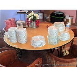 ROUND FOLDING TABLE