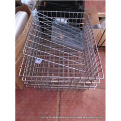 LOT: WIRE BASKETS