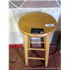 Image 1 : WOOD STOOL