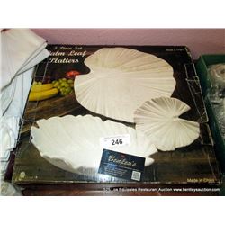 BOX: PALM LEAF PLATTERS
