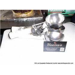 LOT: ICE CREAM SCOOPS 3X MONEY