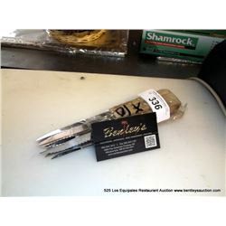LOT: STEAK KNIVES 10X MONEY