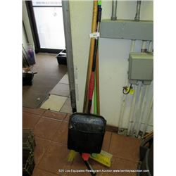 LOT: BROOMS, SQUEGEE