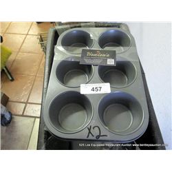 LOT: CUPCAKE PANS 2X MONEY