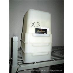 LOT: PLASTIC BUCKETS