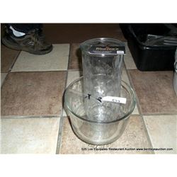 LOT: PASTRY DISH, VASE 2X MONEY