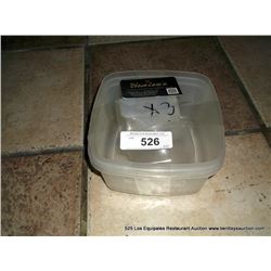 LOT: PLASTIC CONTAINERS 3X MONEY