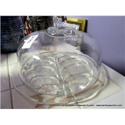 LOT: GLASS CAKE COVER