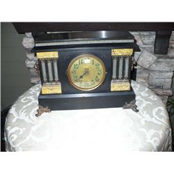 Lions Head Mantle Clock Key in Pendolum missing
