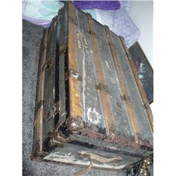 Wooden Trunk small