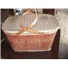 Image 1 : Vintage Picnic Basket