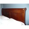 Image 1 : Sleigh Bed Queen Size