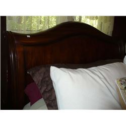 Sleigh Bed Queen Size