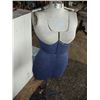 Image 1 : Dress Form