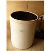 Image 1 : Crock 40 gallon