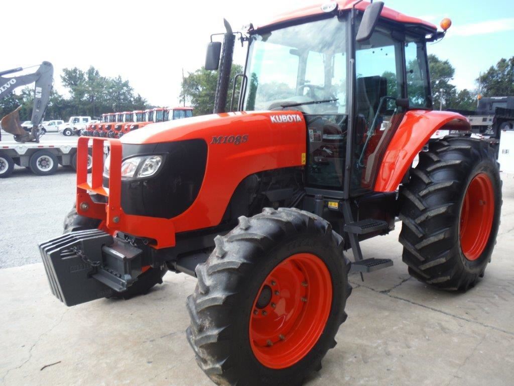 2012 KUBOTA M108S MFWD Farm Tractor, S/N 72686, 108 HP Kubota Diesel