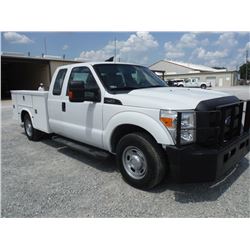2012 FORD F250 SERVICE TRUCK, S/N 1FD7X2A64CEB43934, Ext. Cab, V8 gas, A/T, AC, Brush Guard, Knaphei