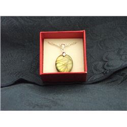NATURAL LABRADORITE OVAL PENDANT ON A .925 STAMPED BALE AND WAVE CHAIN (L139-11)