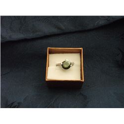 18K PLATINUM FILLED PERIDOT RING (L139-17)