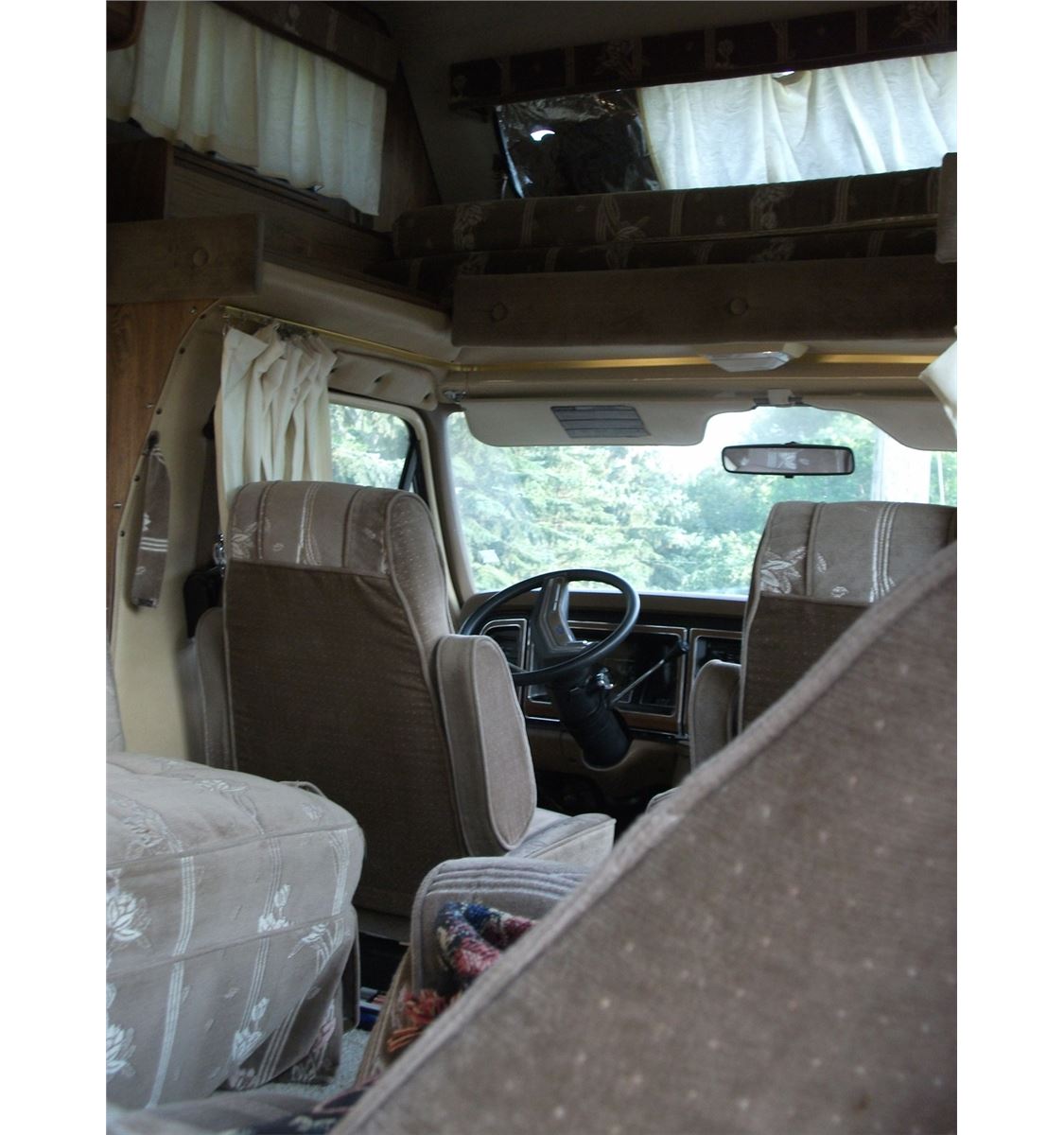 1986 VANGUARD CLASS 'C' MOTORHOME