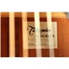 Image 8 : Guitar
