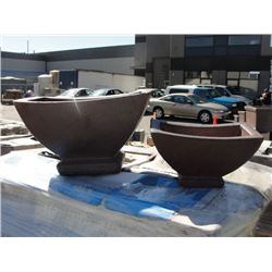 MEDIUM HEAVY CLAY BROWN 2PC PLANTER SET