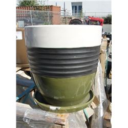 MEDIUM 3 TONE GREEN BROWN AND WHITE SINGLE CERAMIC PLANTER