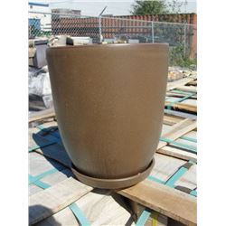 SMALL BEIGE SINGLE CERAMIC PLANTER