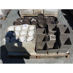 PALLET LOT OF ASSORTED SMALL BEIGE AND WHITE CERAMIC PLANTERS