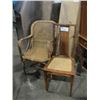 Image 1 : 2 VINTAGE CHAIRS