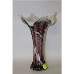 SHOWHOME ART VASE
