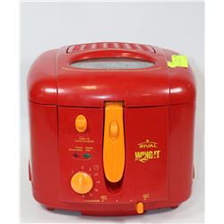 RED "RIVAL" DEEP FRYER (NEEDS A CLEANING)