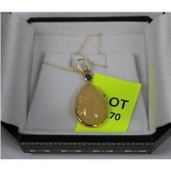 #73 14 KT GOLD OPAL PENDANT NECKLACE