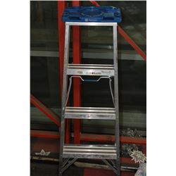 4FT PAINTERS LADDER