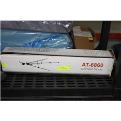 AT-6860 CAMERA TRIPOD IN CASE