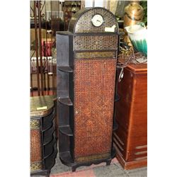 TALL THATCH STYLE CD HOLDER WITH CLOCK