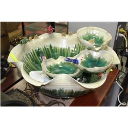 LARGE PORCELAIN FOUNTAIN W/ FROGS & BIRDS