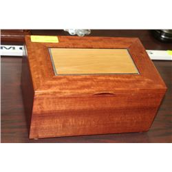 WOODEN STORAGE BOX