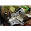 Image 1 : SUPERIOR MITRE SAW