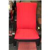 Image 1 : BROWN/ RED WOOD LOUNGER CHAIR W/ REMOVABLE COVER
