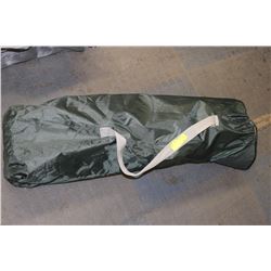 DELUXE FOLDING CAMP CHAIR