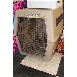 LARGE DOG KENNEL