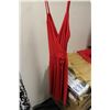 Image 1 : JOHNATHAN MARTIN RED BRIDESMAID DRESS