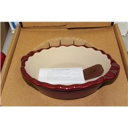 THE PAMPERED CHEF DEEP DISH PIE PLATE