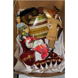 BOX W/ DECANTER & 6 SMALL GOBLET SET