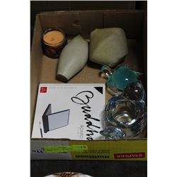 SMALL TRAY WITH ASSORTED ITEMS