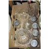 Image 1 : BOX OF KITCHEN GLASS ITEMS