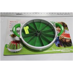 LARGE MELON SLICER ( NEW )