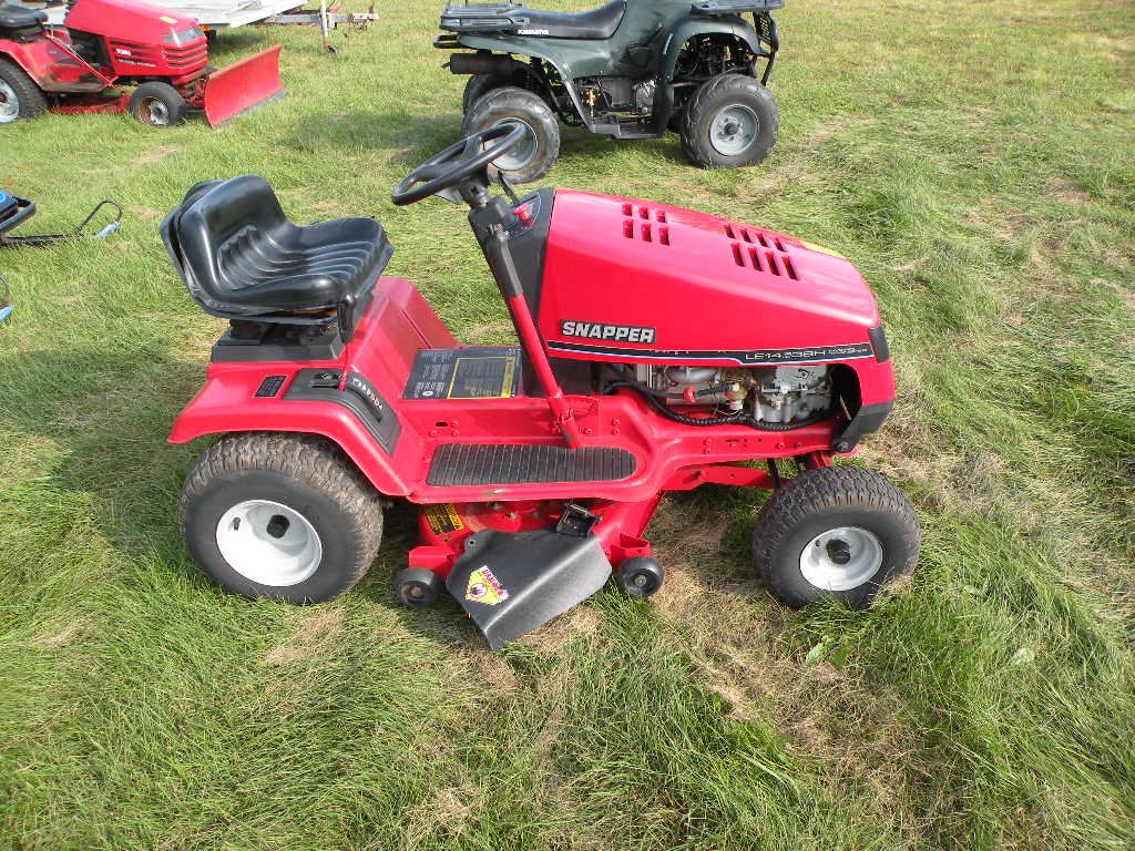 Snapper LE 14/38 mower SN#-65183893