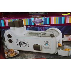 NOSTALGIA  ELECTRICS  AUTOMATIC MINI DONUT FACTORY